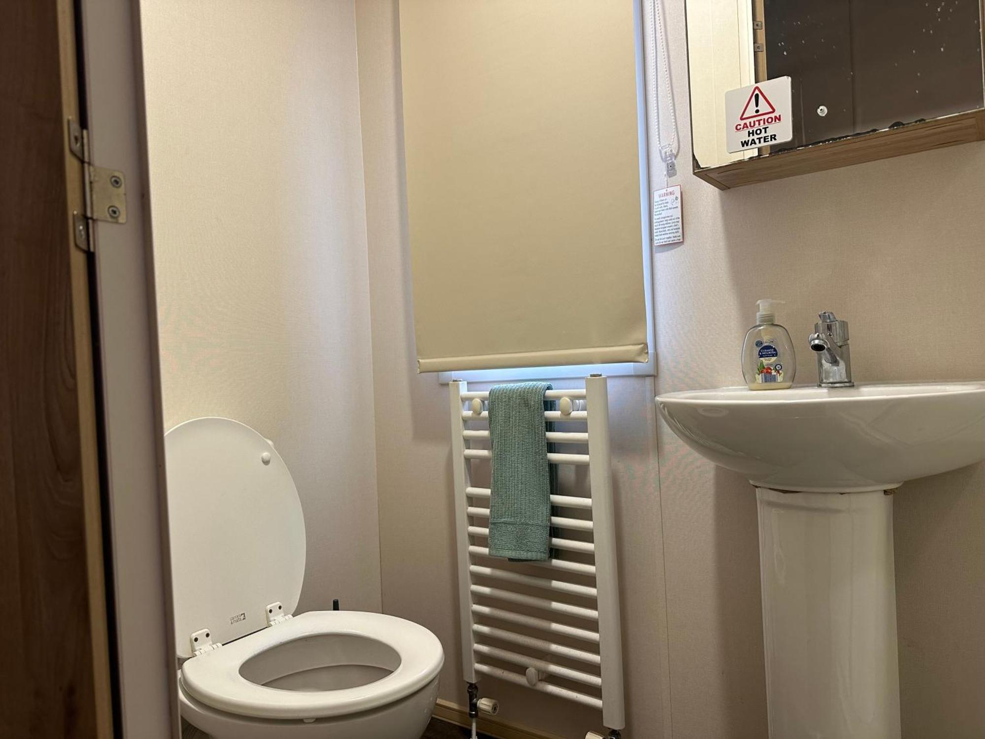 Felixstowe Chimo Caravan 8 Sleeps 5 Min To Beach Exterior foto