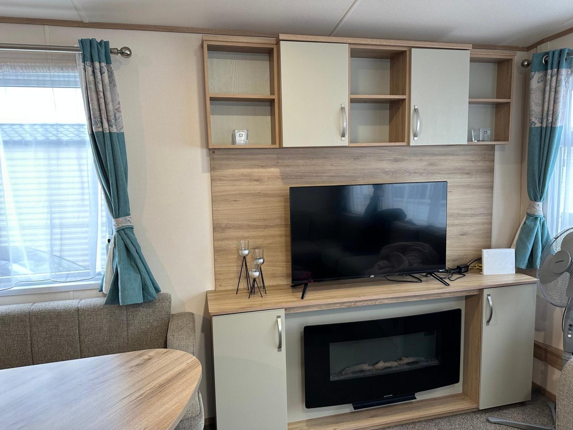 Felixstowe Chimo Caravan 8 Sleeps 5 Min To Beach Exterior foto